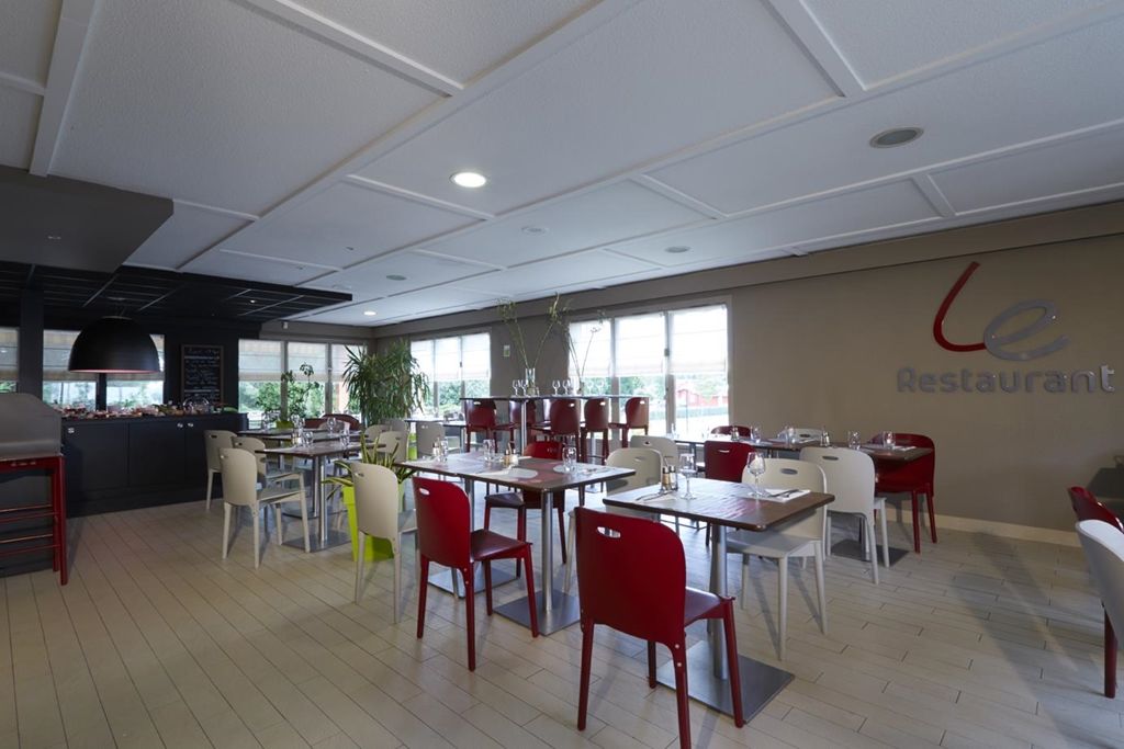 Kyriad Direct Epinal Bagian luar foto