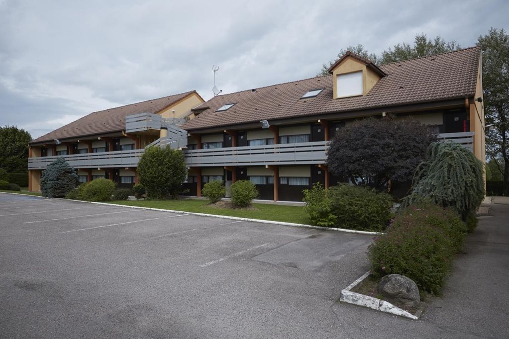 Kyriad Direct Epinal Bagian luar foto